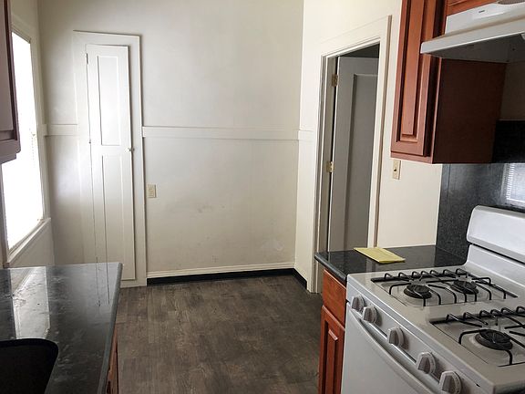 2nd image of 2119 Hearst Ave #F83340c19