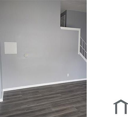 2nd image of 2408 Patton St