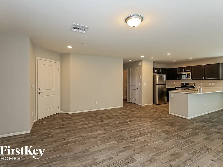 3628 Monkfish Ct — Photo 4