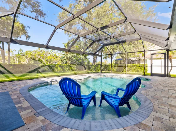 4125 Pinar Dr, Bradenton, FL 34210