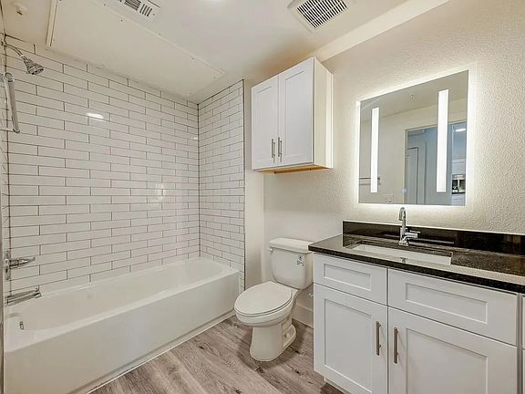 4th image of 15 East Ave #103