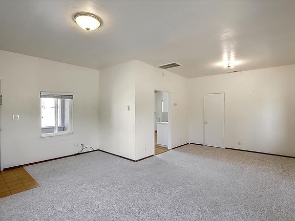4th image of 533 Live Oak Ave
