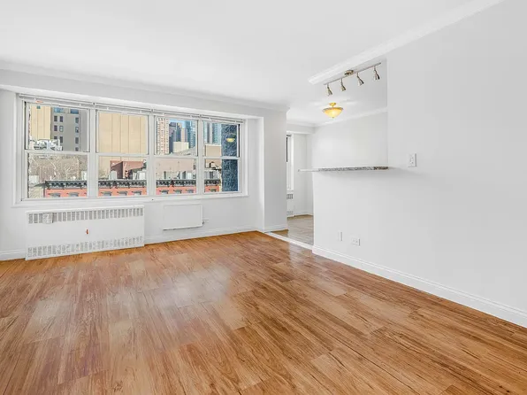 747 10th Avenue image 2 of 22