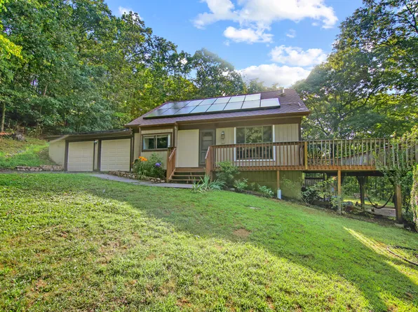 33 Linkfield Road, Watertown, CT 06795