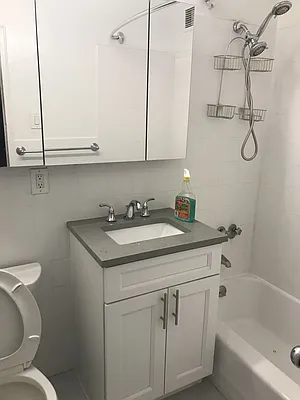Rented by UES Management | media 23