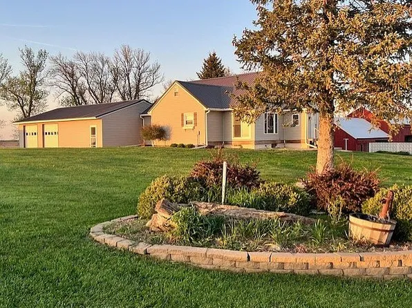 1812 Story Ave, Correctionville, IA 51016