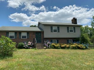 10125 Chumney Ln, Amelia Court House, VA 23002