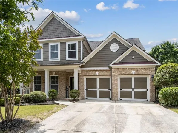 7927 Keepsake Ln, Flowery Branch, GA 30542