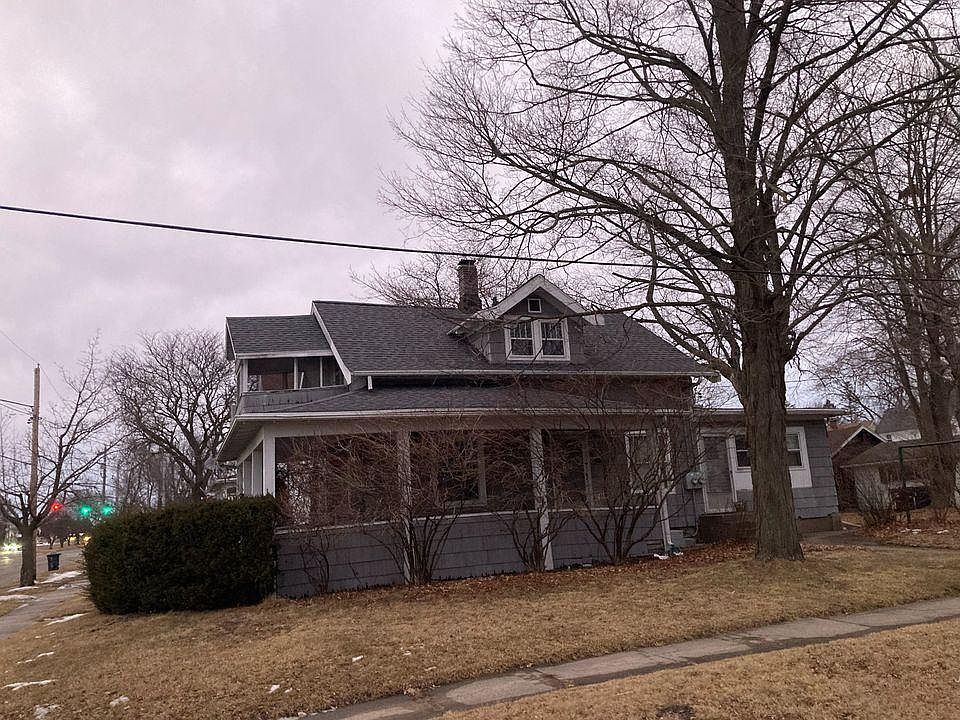 1st image of 721 Blackhawk Blvd #1