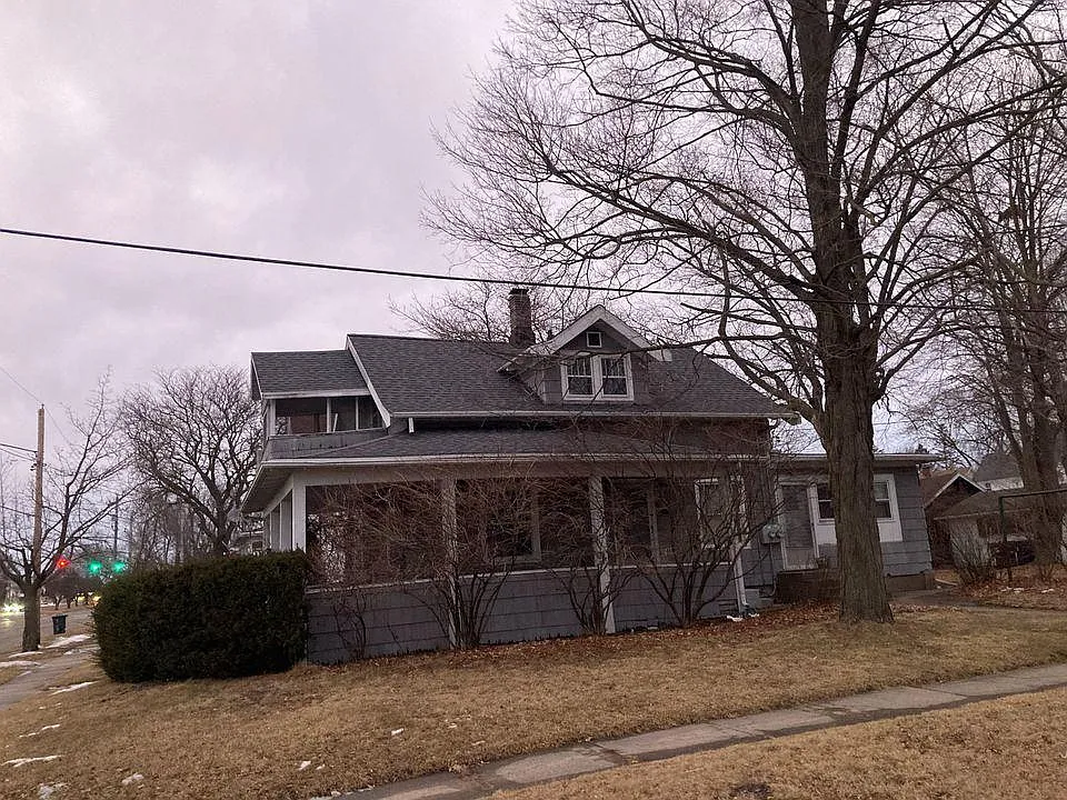 721 Blackhawk Blvd #1 photo 1