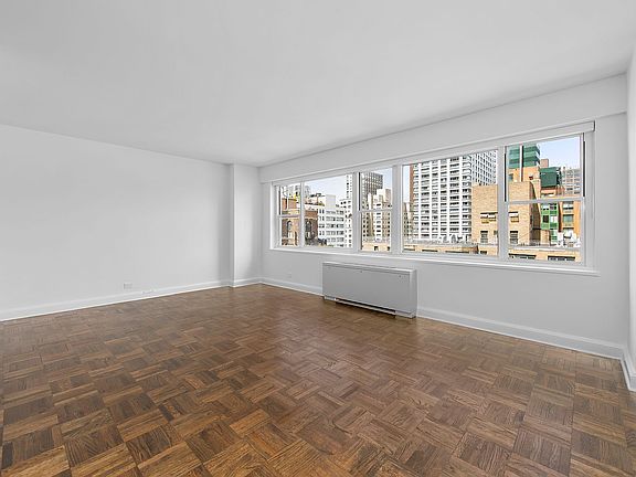 3rd image of 215 E 68th St #15H