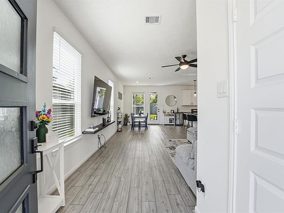 5th image of 9453 Castillo Ct