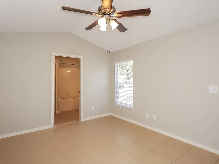 3413 Palm Beach Dr — Photo 6