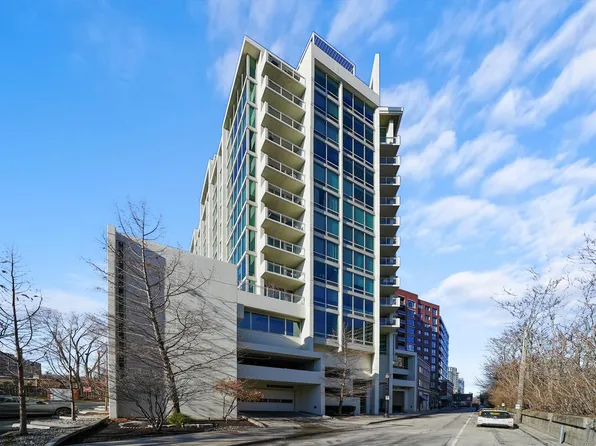 1570 Elmwood Ave Unit 1102, Evanston, IL 60201