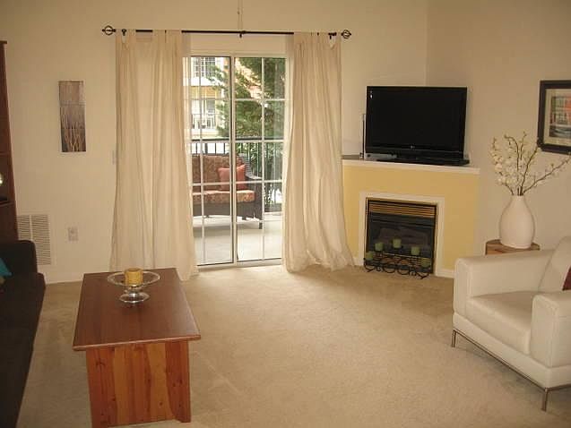 1st image of 9600 Links Way APT E