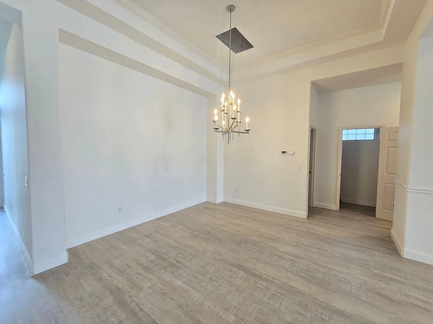 Spacious 3 bed/ 2 bath Home ~ Gated Community of Villa Rosa — Photo 4