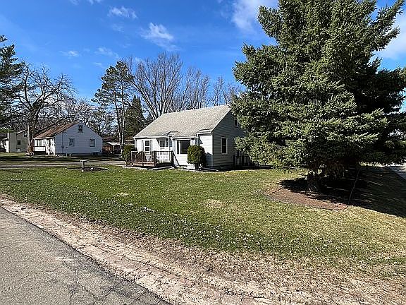 Really nice corner lot