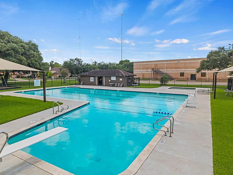 16723 Running Quail Ct — Photo 43