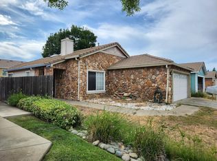 9071 Bristol Plaza Way, Elk Grove, CA 95624
