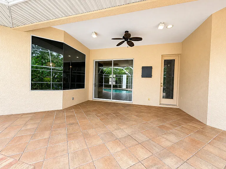 4625 Sweetmeadow Cir — Photo 37