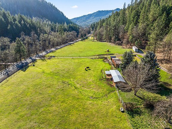 5th image of 18781 E Evans Creek Rd