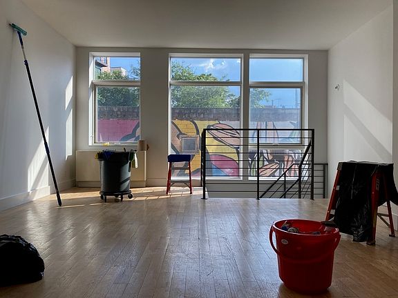 5th image of 112 Troutman St #1124