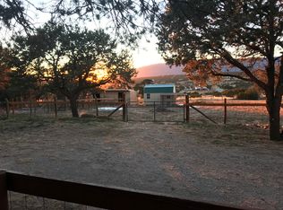 76 Meadow Dr, Tijeras, NM 87059