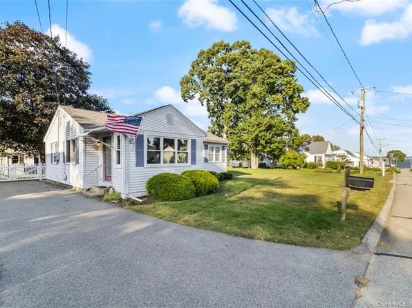 27 Sea Breeze Avenue, East Lyme, CT 06357