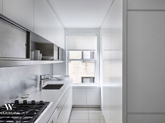 5th image of 935 Park Ave #9B