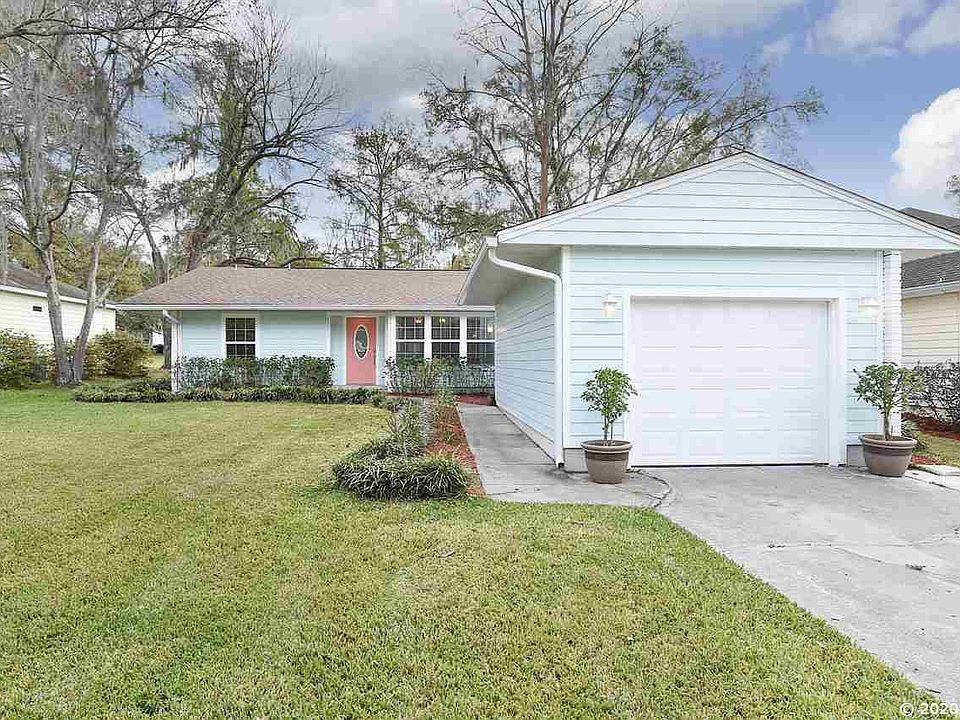 1st image of 11833 NW 72nd Ter
