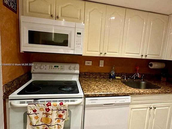 4th image of 20225 NE 34th Ct APT 1714