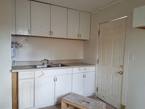 4th image of 5516 Blackwell Ave APT A