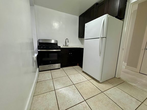 5th image of 140-70 Ash Ave #101