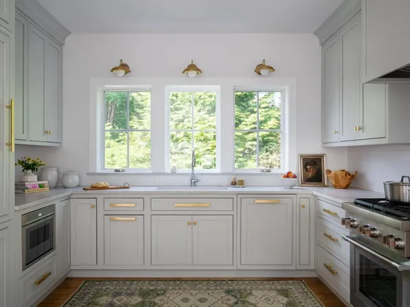 16 Pinewood Cir, Scarborough, ME 04074