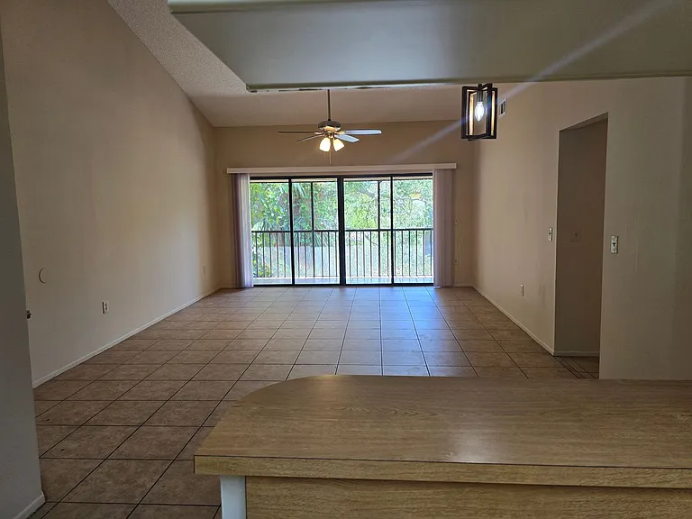 841 Mecca Dr #D — Photo 8