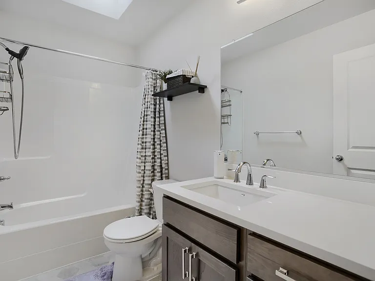 8573 SE Gray St — Photo 22