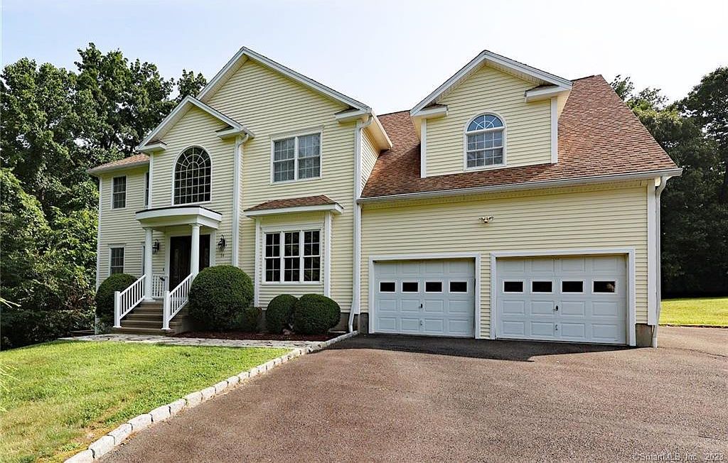 54 Cedarwood Ln, Shelton, CT 06484 Zillow