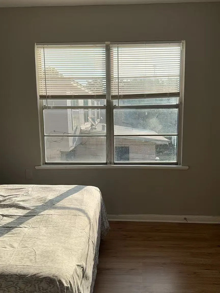 5 bed, 1700 sqft, $480 — Photo 3