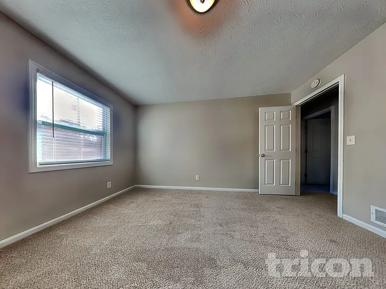 3395 Sheree Trl — Photo 13