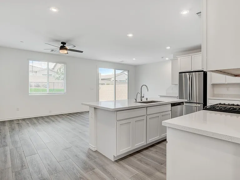 8883 Roadrunner Ravine St — Photo 6