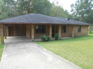 1402 Grant St, Summit, MS 39666