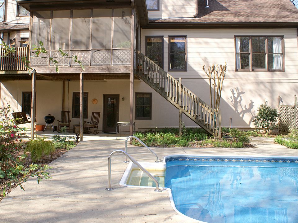 2nd image of 1716 Russet Hill Cir