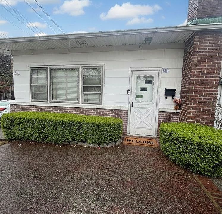 1st image of 210 Hylan Blvd #2