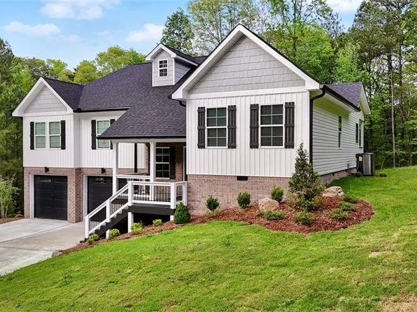 1060 Pear St, Rocky Face, GA 30740