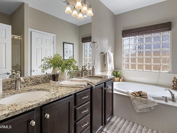 4th image of 1676 W CAVEDALE Drive