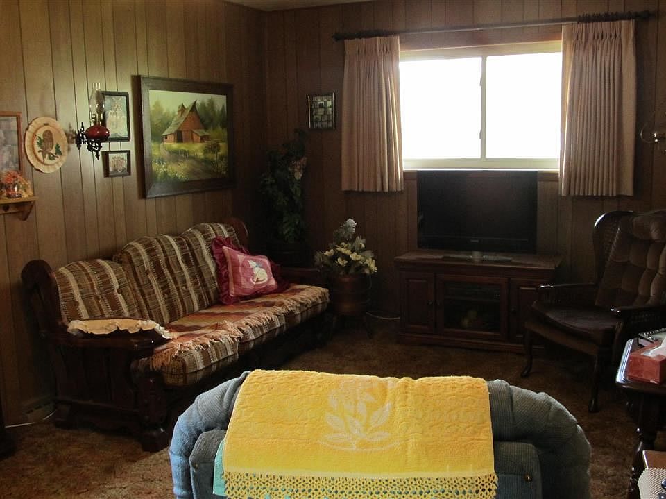 1st image of 20889 Louise Ln