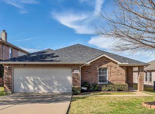 1413 Whitewater Dr, Little Elm, TX 75068
