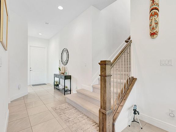 4th image of 3851 NW 87th Way