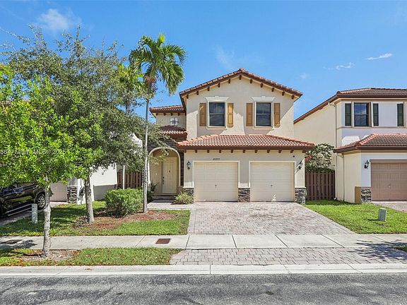 3rd image of 22777 SW 93rd Ct