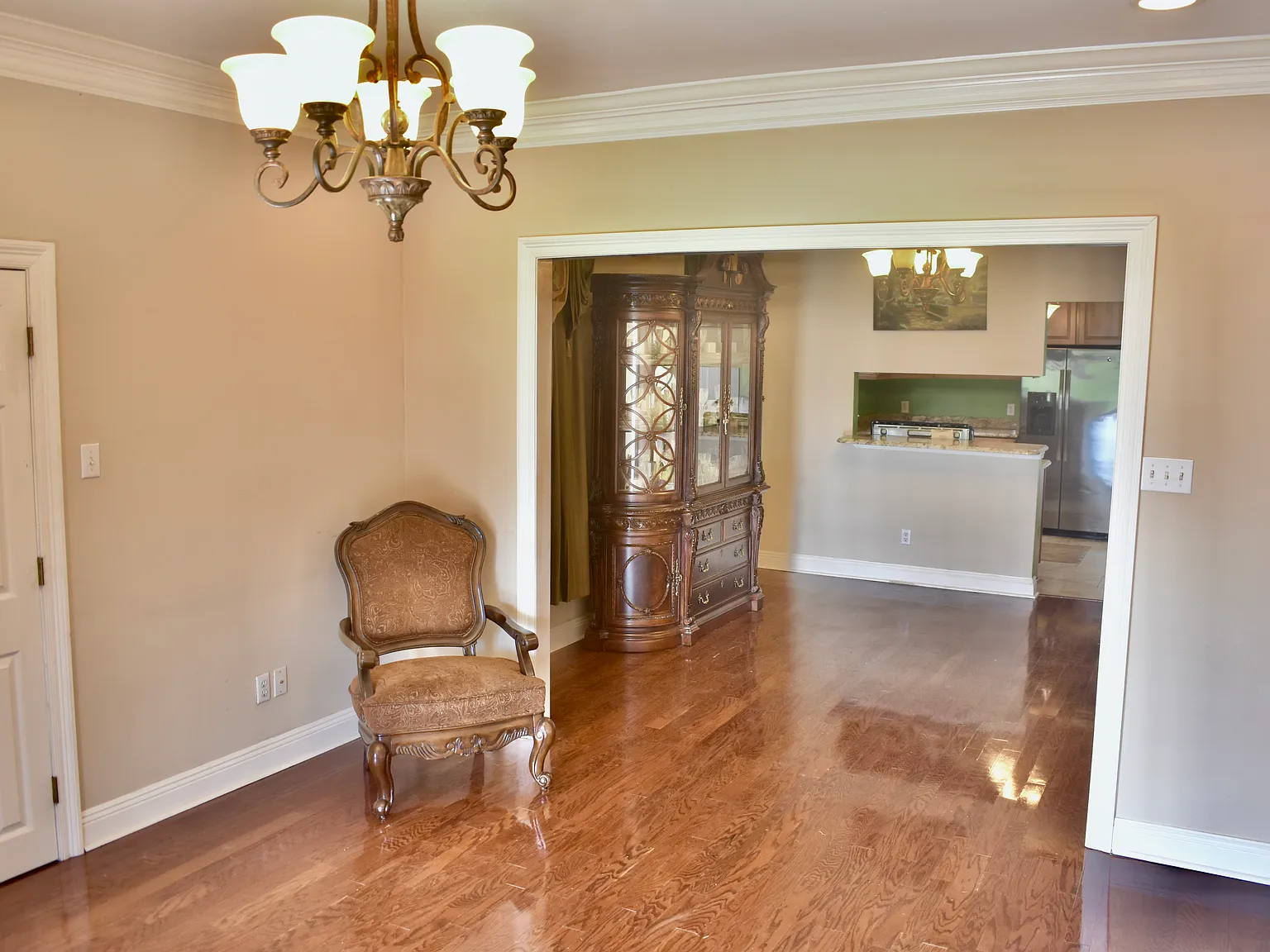 2 bed, 1434 sqft, $1,900 — Photo 4